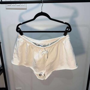 Tna Micro Flutter Shorts